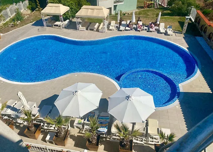 Апартаменты Gorgeous, 1 Bed Apt, Sea Views. *