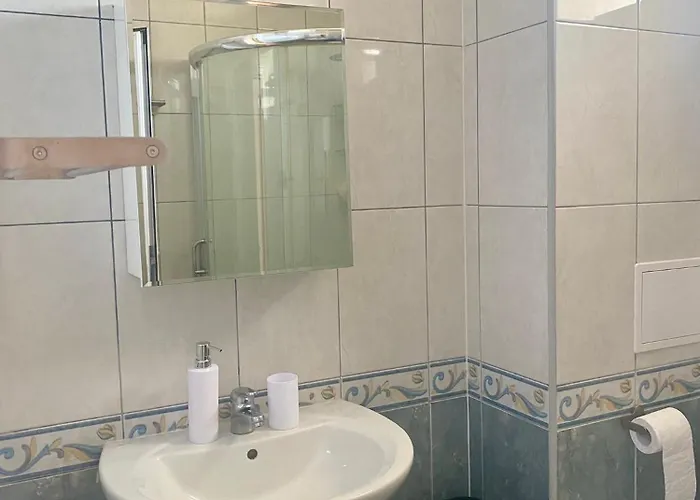 Апартаменты Gorgeous, 1 Bed Apt, Sea Views. Дюни